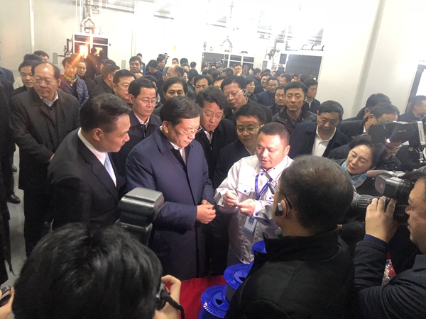 省委常委、市委書記王忠林到濟南新材料產業園區觀摩評議富通光纖預制棒(一期)項目