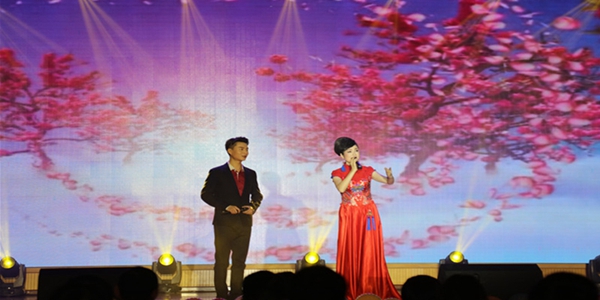 1581562068464171.jpg 3、勞務公司黃梅戲《經(jīng)典選段串燒》.jpg