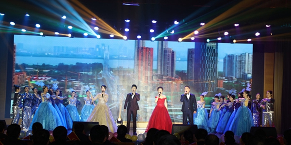 1581562232530090.jpg 9、房地產(chǎn)公司、物業(yè)公司歌舞《再一次出發(fā)》.jpg